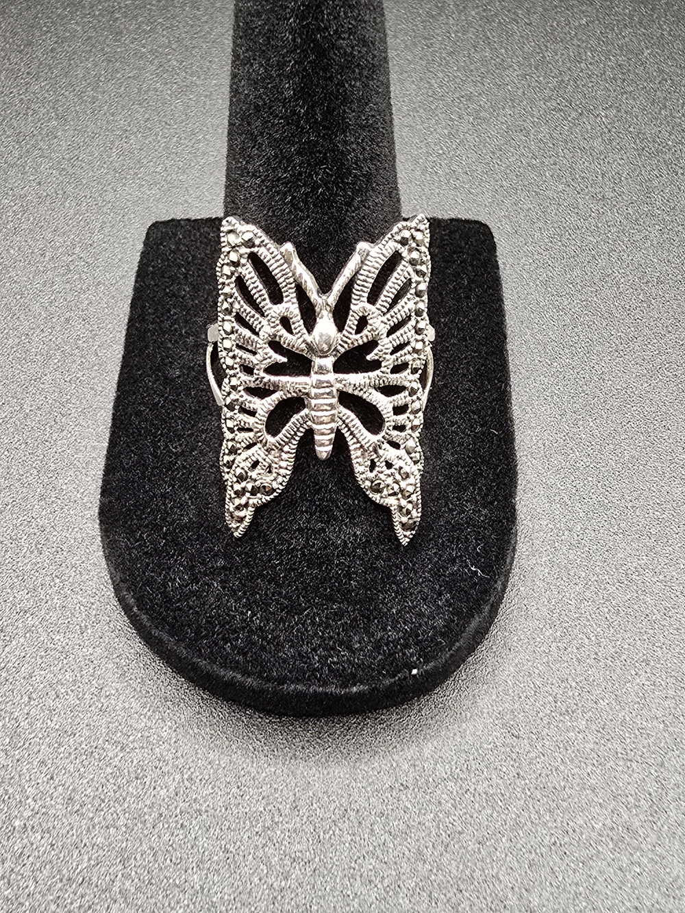 Vintage Stirling Marcasite Butterfly Ring - Picture 5 of 14